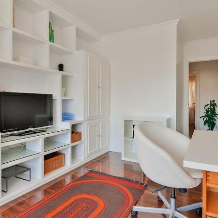 Big Apartment, Close To Train Station Малага Экстерьер фото